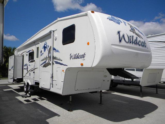 Used 2006 Forest River Wildcat 30LSWB Fifth Wheel For Sale